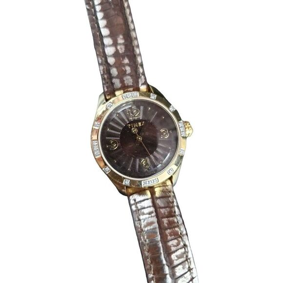 Vintage TIMEX Diamond Collection Black Face Stainless Steel Women's Watch - Picture 2 of 10